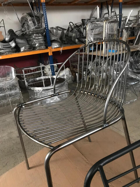 Steel Wire Chair finalizing form